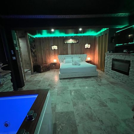 Le Lodge Des Charmes 5 Etoiles Leves Εξωτερικό φωτογραφία