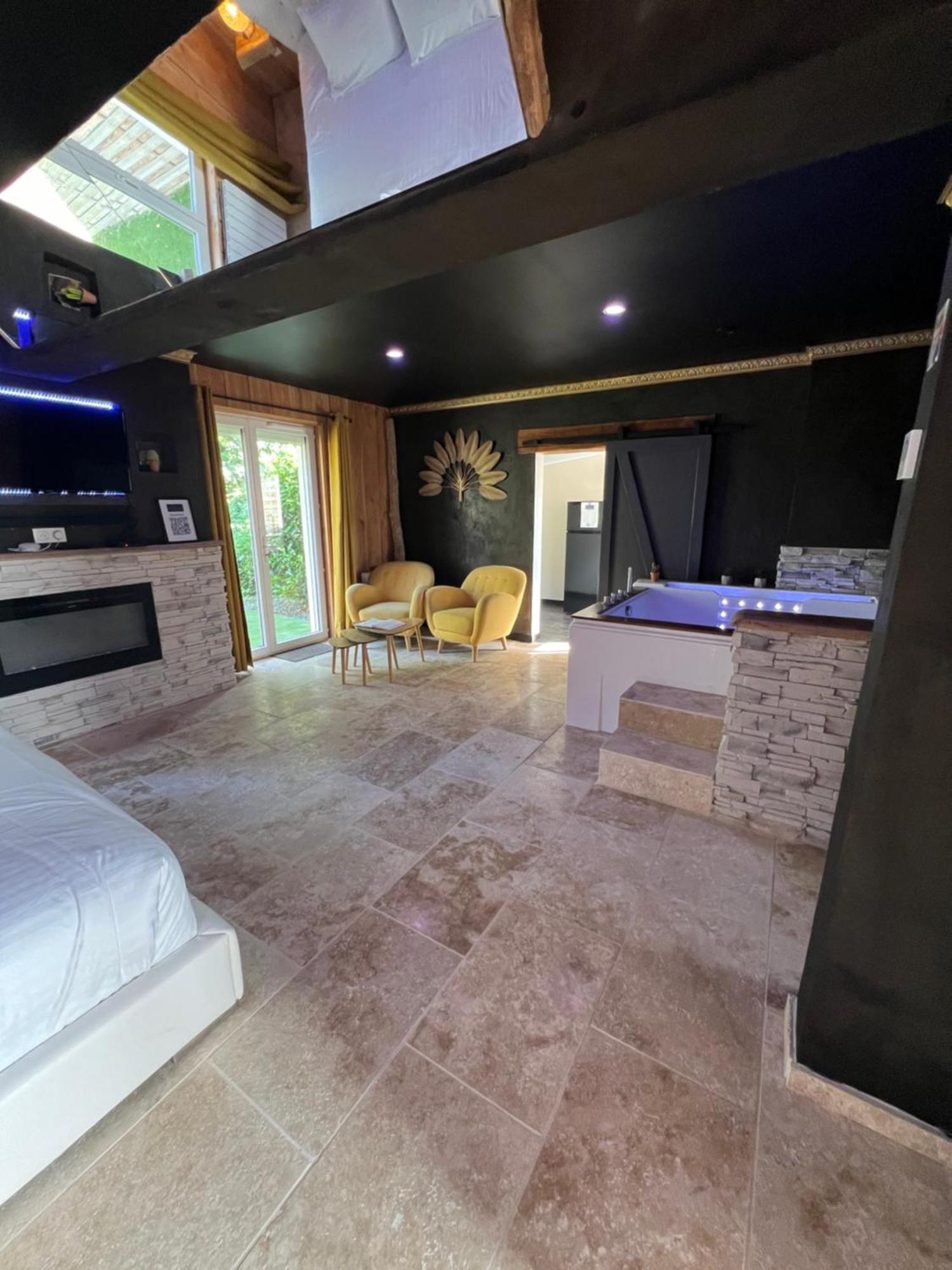 Le Lodge Des Charmes 5 Etoiles Leves Εξωτερικό φωτογραφία
