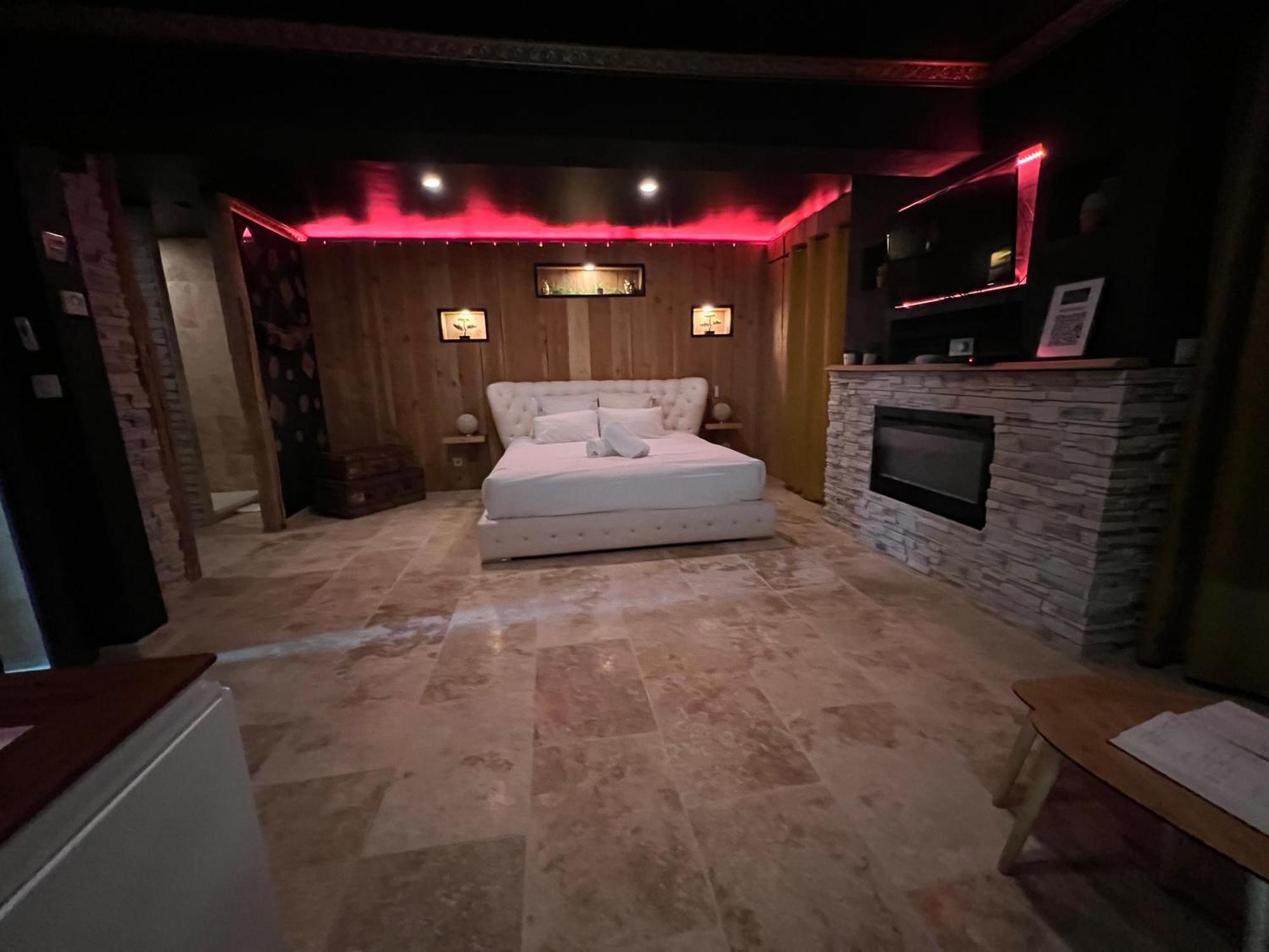 Le Lodge Des Charmes 5 Etoiles Leves Εξωτερικό φωτογραφία